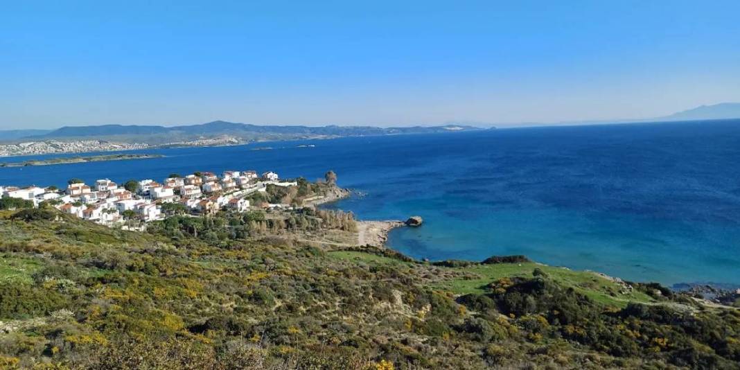 Yarım saatte ulaş tüm gün keyfini sür! İzmir’in sakin sahili: Denizi, kumu, tabiatı harika… 8